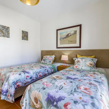 Holiday home Holiday Central Sagres *